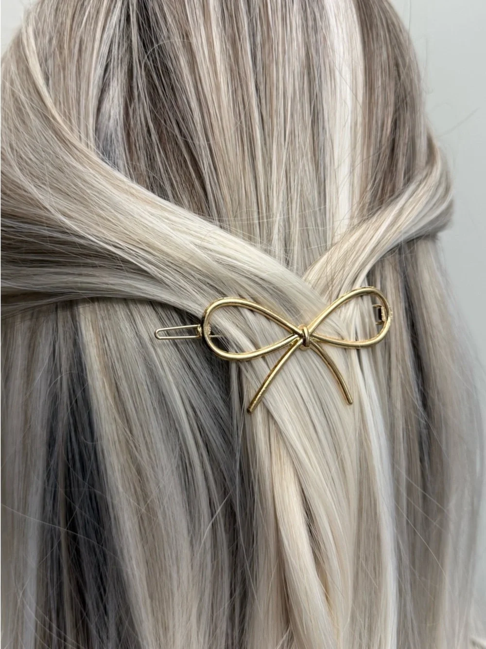 Bow Hair Clip Set Gold & Silver Women’s Minimalist Metal Barrettes Duo
